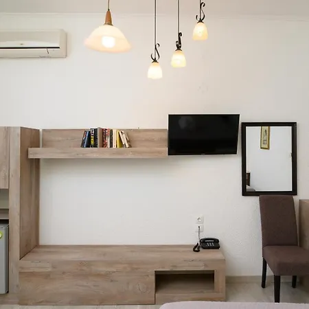 Apart Otel Lakki Village