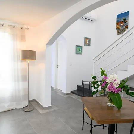 Lakki Village Apart Otel Aegiali