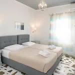 Lakki Village Aparthotel