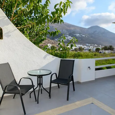 Lakki Village Lägenhetshotell 4*